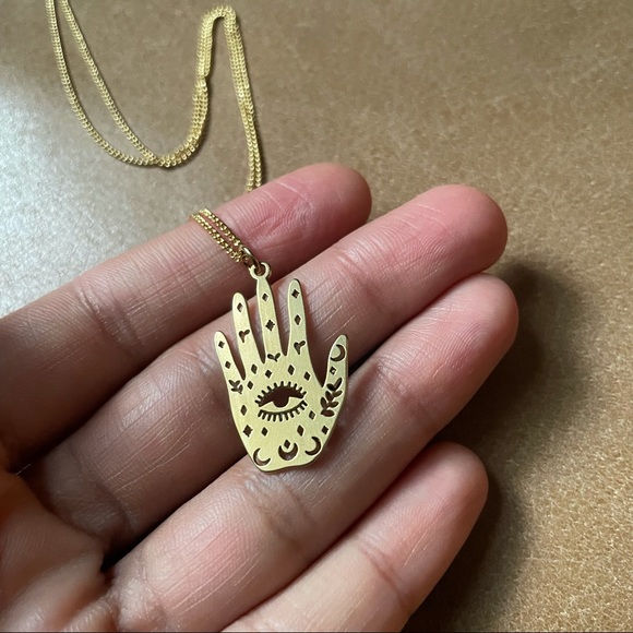 Hamsa charm necklace - Picture 1 of 8